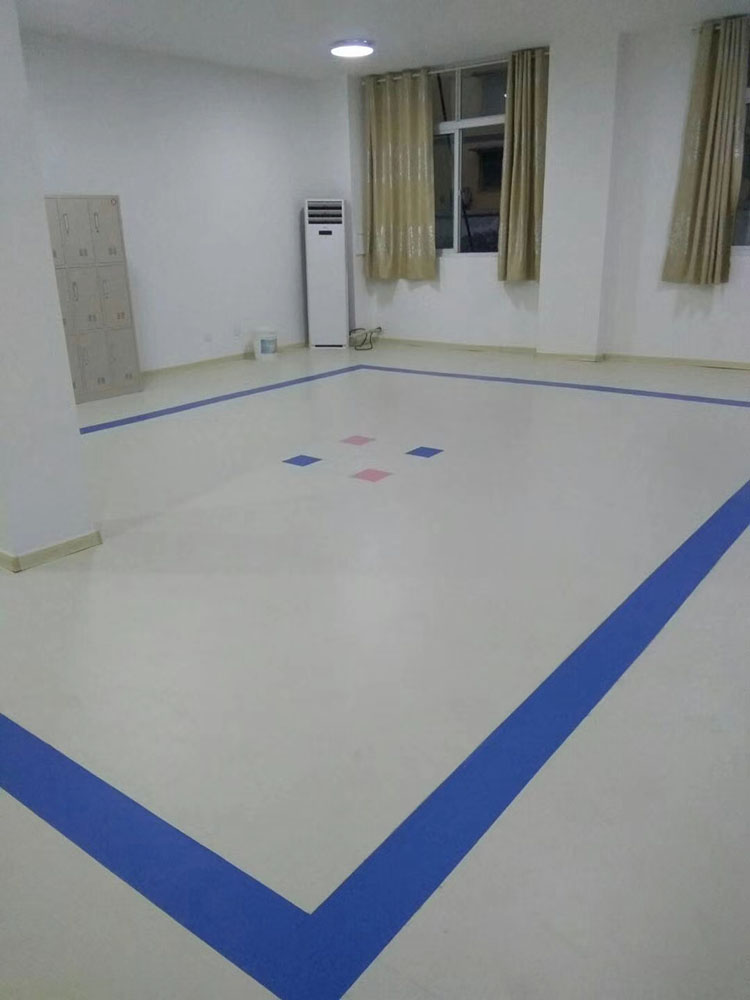 2017-11-13-1510555575467798.jpg 塑胶地板卷材工程案例 (4).jpg