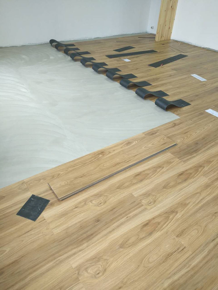 2017-11-13-1510556204856413.jpg 塑胶地板片材案例 (1).jpg