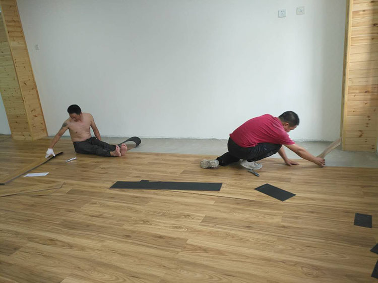 2017-11-13-1510556257605584.jpg 塑胶地板片材案例.jpg