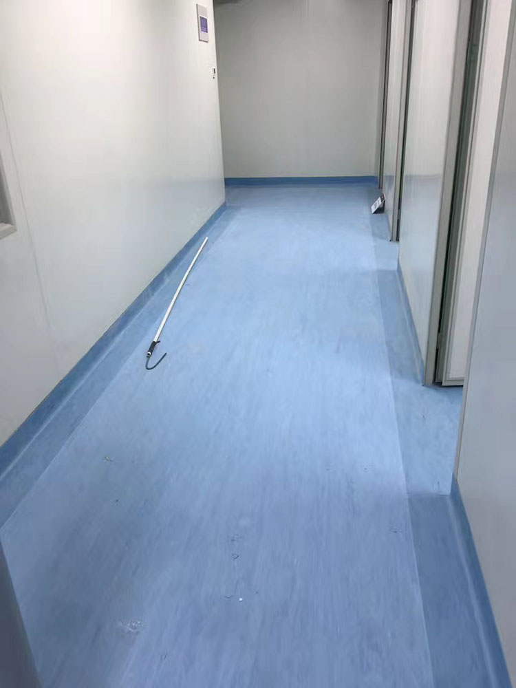 2017-11-13-1510556708789315.jpg 同质透心地板工程案例 (6).jpg