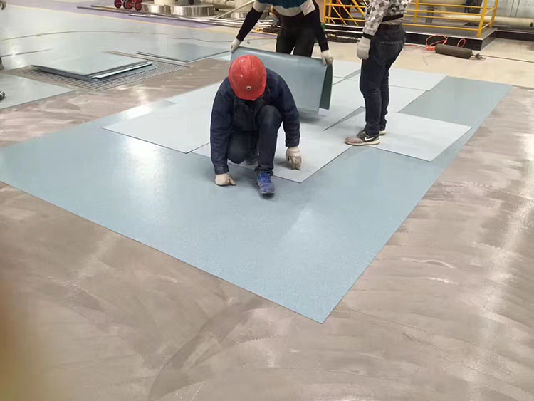 2017-11-13-1510557159379035.jpg 橡胶地板工程案例 (1).jpg