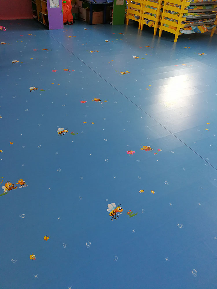 2017-11-13-1510561793862223.jpg 幼儿园专用塑胶塑胶地板案例 (3).jpg