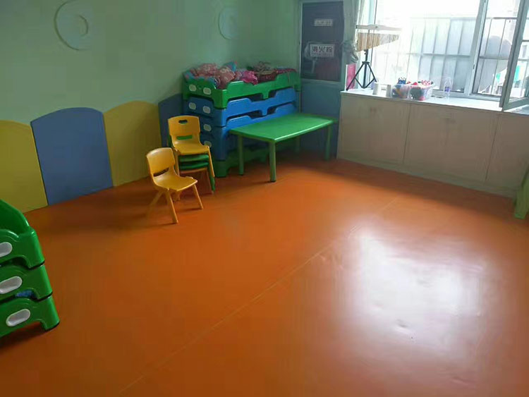 2017-11-13-1510561989293467.jpg 幼儿园专用塑胶塑胶地板案例 (28).jpg