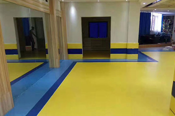 济宁塑胶地板与家具风格如何搭配